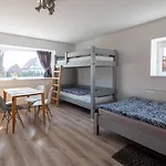Kwatera Karkonoska בית חווה ילנייה גורה
